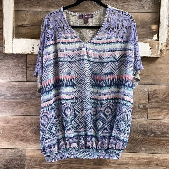 Gloria Vanderbilt Women’s Plus Size Blouse Size 2X Blue Pink Purple Geometric - Picture 1 of 4